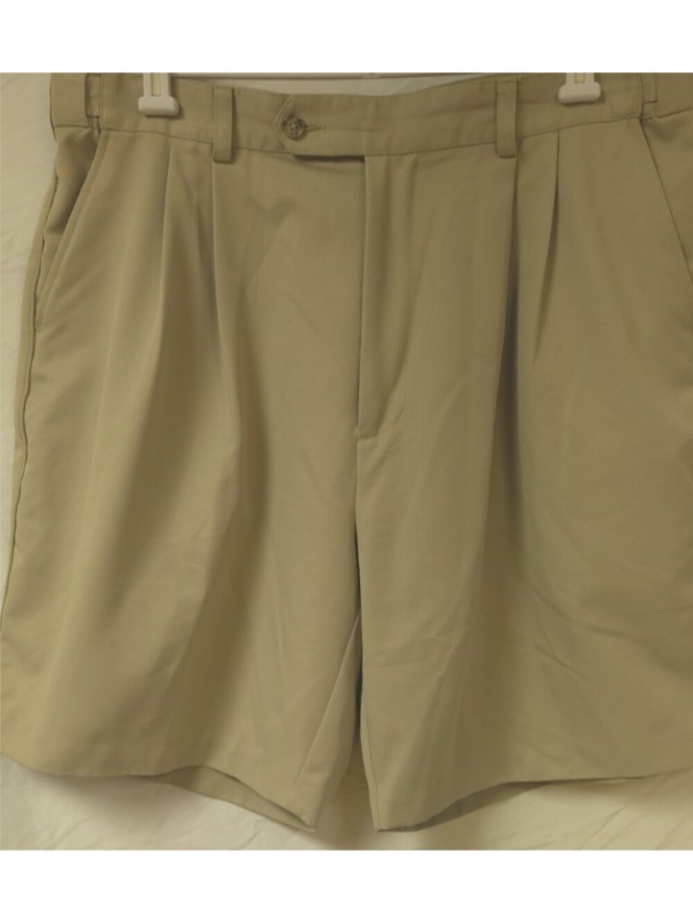 IZOD X.F.G. Men's 38X9 Beige Khaki Chino Stretch Polyester Golf Pleated Shorts